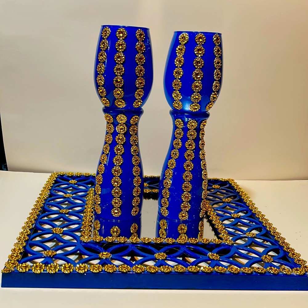 3 vase and mirror set